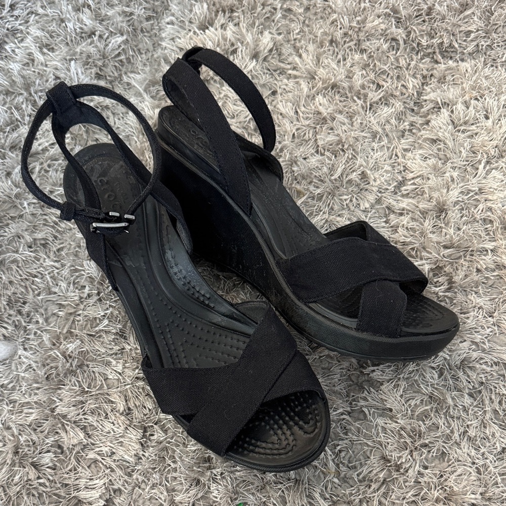 CROCS Black Wedge Sandals